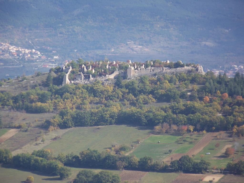 Hotel La Radice Paganica Exteriér fotografie